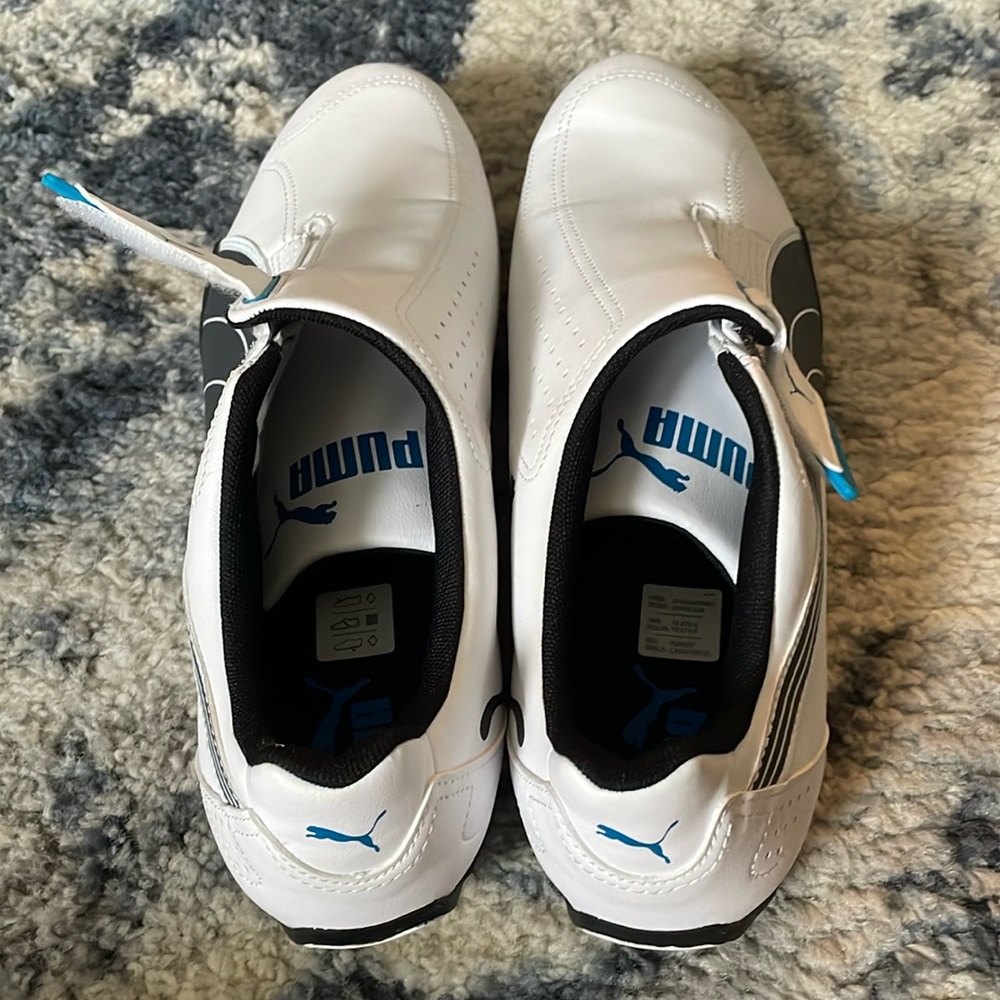 Puma golfing shoes
